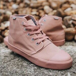Bangs High Top Canvas Sneakers. Desert Rose, Women Sz 9/Men Sz 7.5
